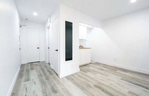 Cote-Des-Neiges—Notre-Dame-De-Grace Apartment | One and Two Bedroom Apartments Near HEC & Université de Montréal Campus