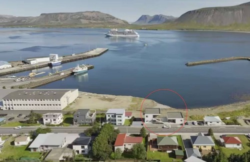 Grundarfjordur House | One Bedroom Apartment