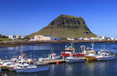 Grundarfjordur House | One Bedroom Apartment