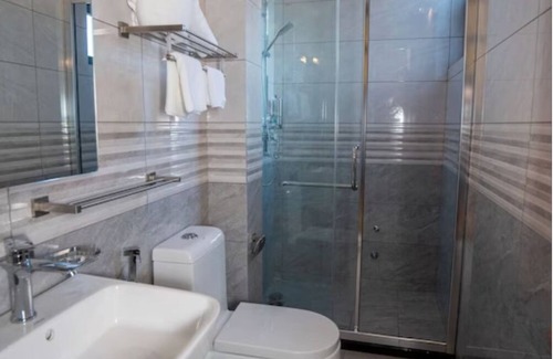 Kirkos Apartment | One Bedroom Apartment - Located 5 minutes away from the Airport.