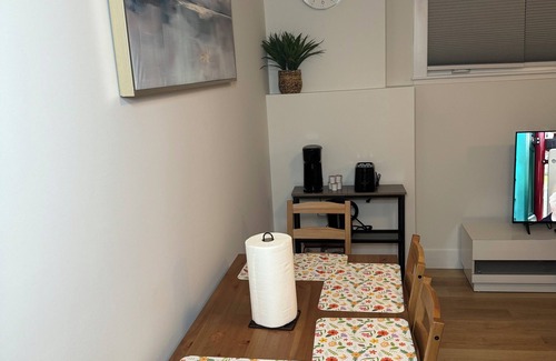 Riverview House | One bedroom apartment in Riverview