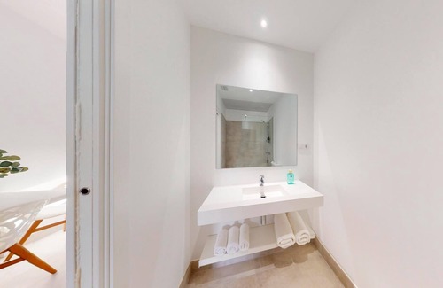 Province of Toledo Apartment | One Bedroom Apartment