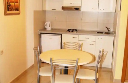 Vrpolje Apartment | One bedroom apartment with terrace Makarska (A-22168-b)