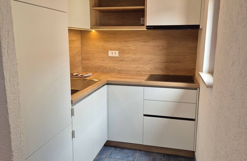 Kustici Apartment | One bedroom apartment near beach Zubovići, Pag (A-23921-e)
