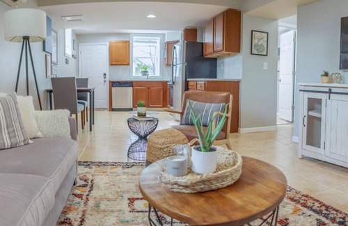 Edgewood House | One Bedroom Apartment in heart of ATL