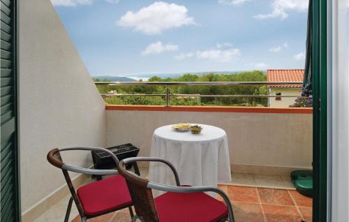 Diminici Apartment | One-Bedroom Apartment Koromacno With Sea View 02