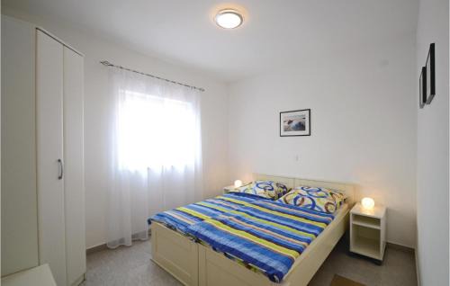 Diminici Apartment | One-Bedroom Apartment Koromacno With Sea View 02