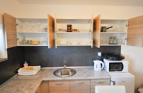 Brezice Apartment | One Bedroom Apartment Marjana with Onsite Wellness