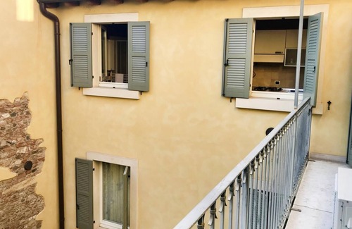 Citta Antica Apartment | One Bedroom Apartment with Balcony at via Noris 6