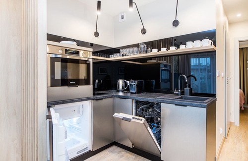 City Centre Apartment | One- bedroom Apt; City Center; Balcony with Wawel Castle View