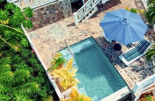 Port Elizabeth Apartment | One Bedroom Beachview Apartment w/Pool