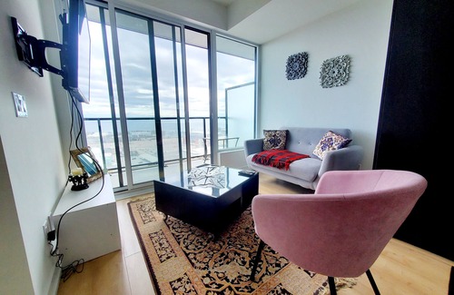 Liberty Village Condo | One Bedroom Brand new Beautiful Lake View Condo