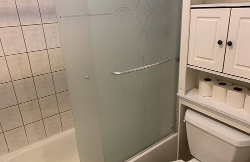 Santa Ana Condo | One Bedroom Condo+Parking+Laundry
