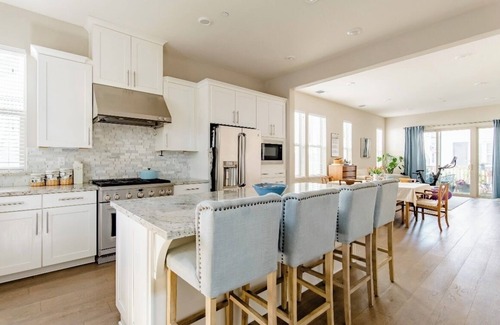 Milpitas House | One Bedroom in a Luxury Home within Silicon Valley