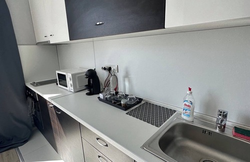 rayon Triaditsa Apartment | One bedroom Mountain View aprt, self check-in, metro, stores family friendly
