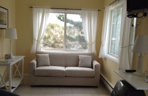 Surf City Apartment | One bedroom ocean front