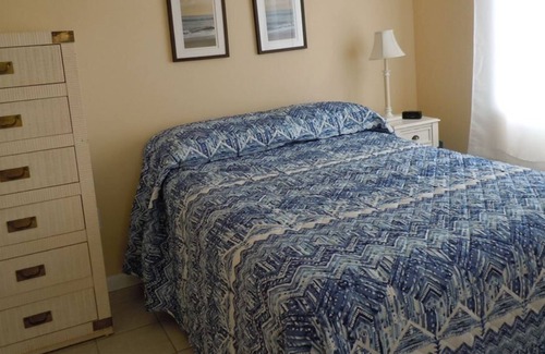 Surf City Apartment | One bedroom ocean front