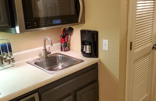 Branson West Condo | One bedroom resort condo