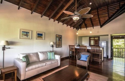 Belleplaine Apartment | One Bedroom Suite @ Santosha Holiday Apartments C