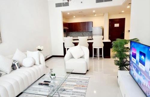 Manama Apartment | One Bedroom White Apartment