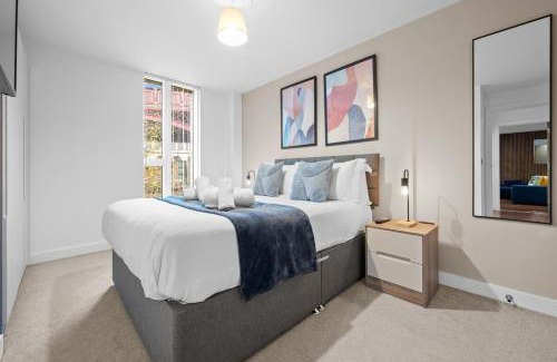 Manchester City Centre House | One Cambridge Residence by COQOON