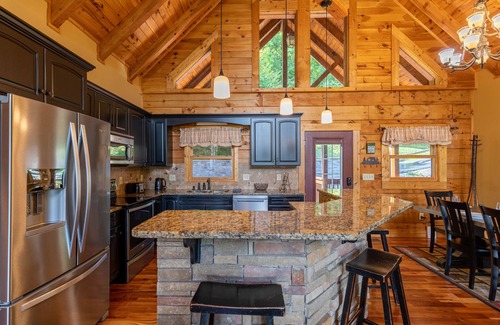 Sugar Mountain Cabin | One Day More - Stunning Sugar Mountain Cabin with VIEWS, hot tub, and Ping Pong!