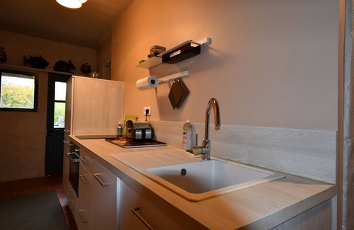 Soyaux House | One-level gîte, enclosed terrace, communal pool, small families