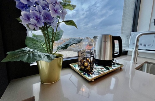 Klein-Antwerpen Apartment | One Lux Stay near Diamond District