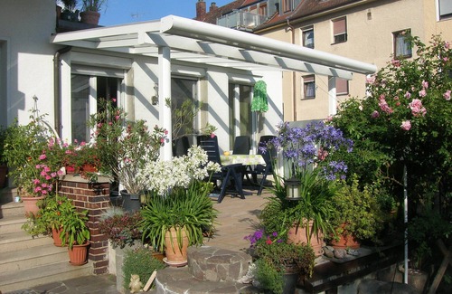 Zirndorf Apartment | One-room non-smoking apartment with 45 sqm