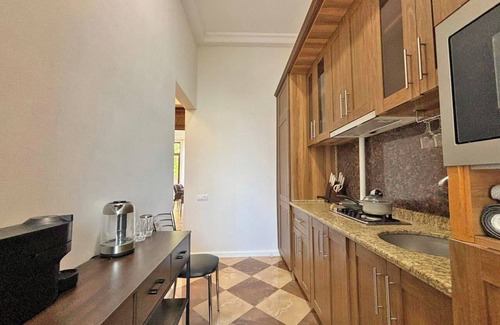 mtatsminda House | One Rustaveli Suites - 1BR w/balcony
