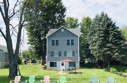 Central Square House | Oneida Lakefront Home with Dock @ Peaceful Big Bay