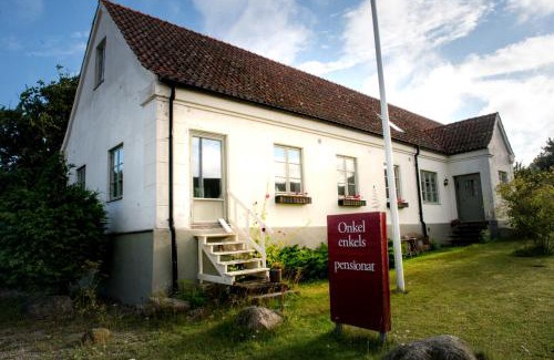 Tomelilla House | Onkel Enkels Pensionat