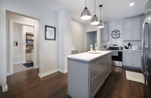 Northeast South Bend House | Only a half mile to Notre Dame and Eddy street Just Remodeled