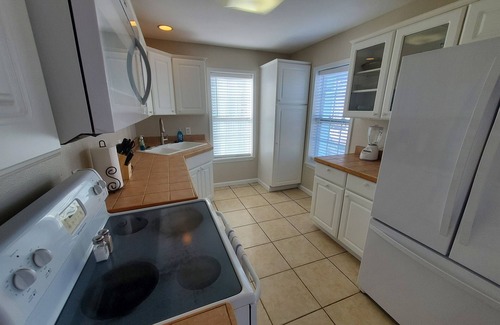 Sand Point House | ONLY In-Town Neighborhood w/Restaurant, Bar, Pool/Hot Tub, Beach & Cart Access