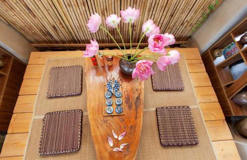 Ky Son Villa | Onsen Villas - Venuestay