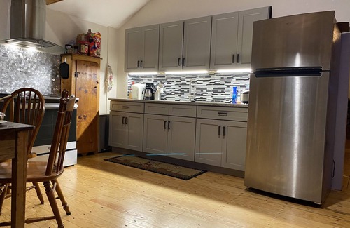 West Wareham Cottage | Onset beach, Cape code , Blackmore pond, private waterfront cottage