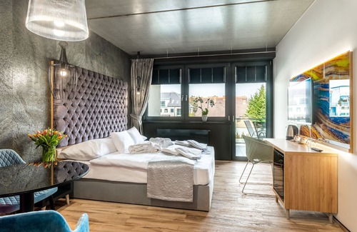 Sarvar Hotel | Onyx Luxury