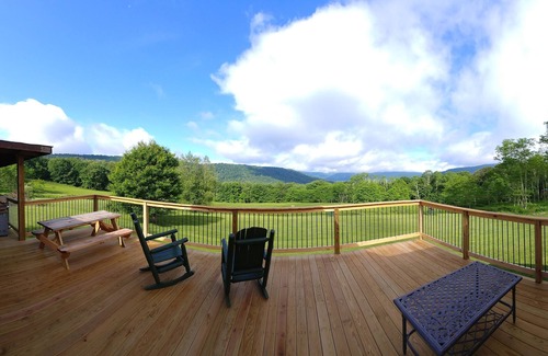 Slaty Fork House | Oo - 'Top of the Ridge Cabin' - oO 5BR Mountaintop Ski-Golf Cabin
