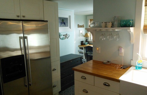 Old Orchard Beach House | OOBeach House 10 Minute Walk To Pier - Beautiful Back Yard With Hot Tub