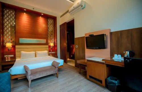 Chhatarpur Hotel | Oodles Hotel Chhattarpur South Delhi