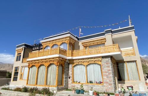 Leh House | Oogpa House - Boutique Homestay