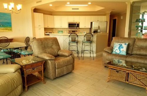 Orange Beach Condo | OPEN AUG 24-29,SEP 1-4,WATER SLIDE,POOL,LAZY RIVER,FREE BOAT SLIPnnnnnnnnnn