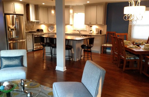 Mission House | Open Floor Plan 2 Bdrm-Private Home in Mission, KS-video tour-3rd picture