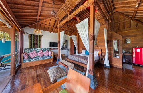 El Nido Resort | Open-layout Villa with Balcony and Seaviews