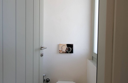 Agios Prokopios House | Open-plan suite with garden view, steam shower, outdoor hot tub, breakfast incl.