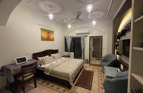 Jaipur House | Open Skies