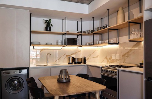 Three Anchor Bay Apartment | Optimum One Bedroom Apartments