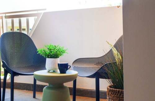 Three Anchor Bay Apartment | Optimum One Bedroom Apartments