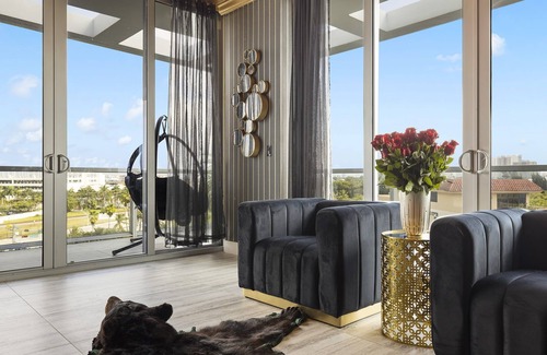 North Miami Apartment | Opulent Penthouse | Pvt Rooftop | Pool & Views