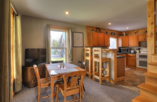 Oquossoc House | Oquossoc Camp - Great in-town Oquossoc location - walk to OG and Portage!
